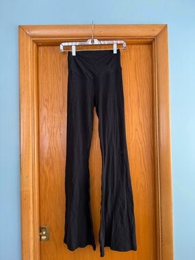 aerie Black High-Rise Flare Leggings